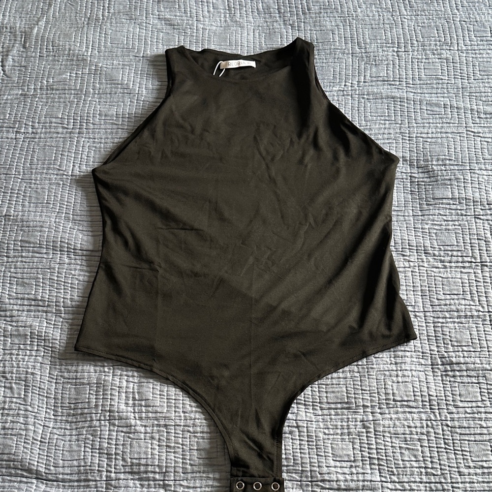 ReoRia Black Snap-Closure Bodysuit